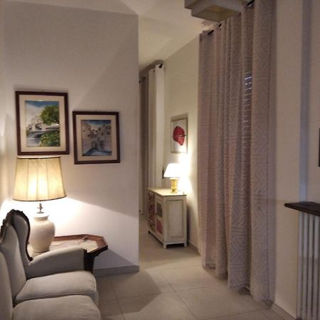 Casa Vacanza -Trani Centro Екстер'єр фото