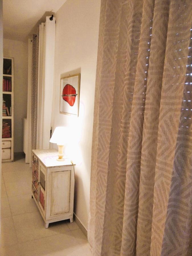 Casa Vacanza -Trani Centro Екстер'єр фото