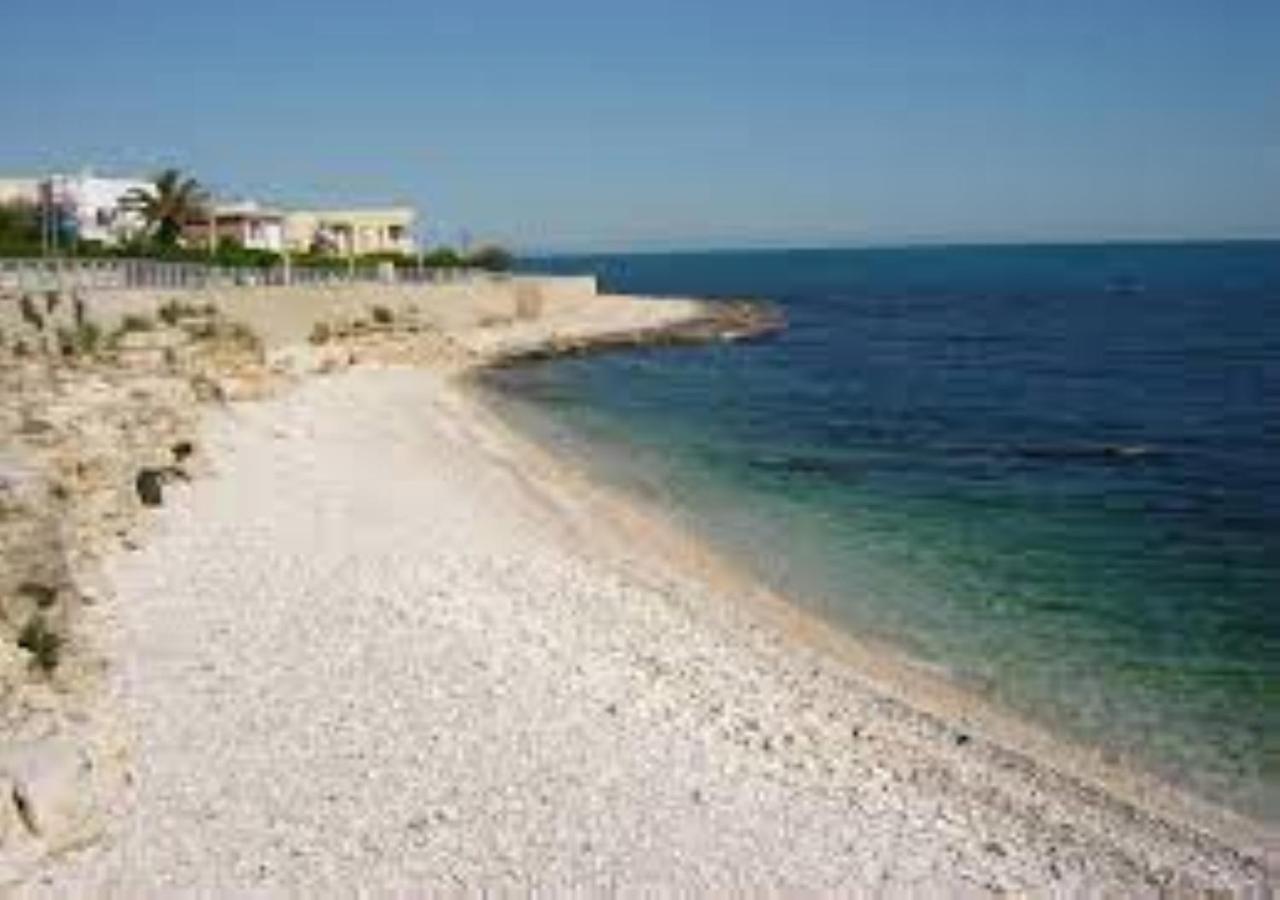 Casa Vacanza -Trani Centro Екстер'єр фото