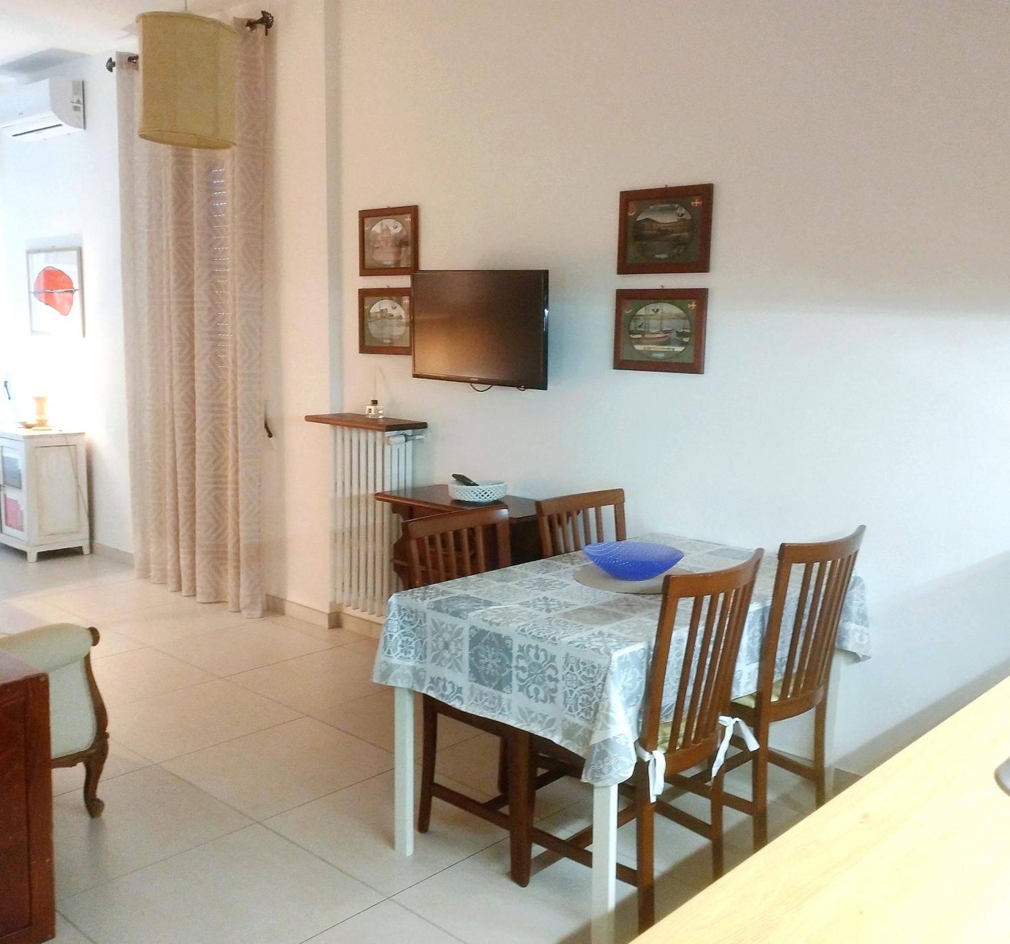 Casa Vacanza -Trani Centro Екстер'єр фото